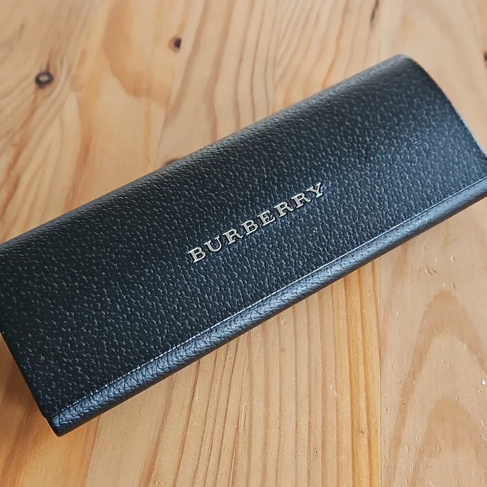 Burberry eyeglasses case